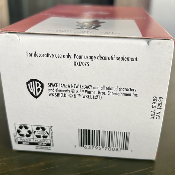 Lebron James - Picture 3 of 4